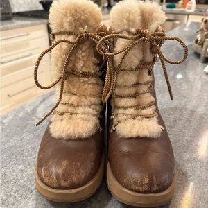UGG | Lace Up Tan - Real Shearling/ Leather Boots